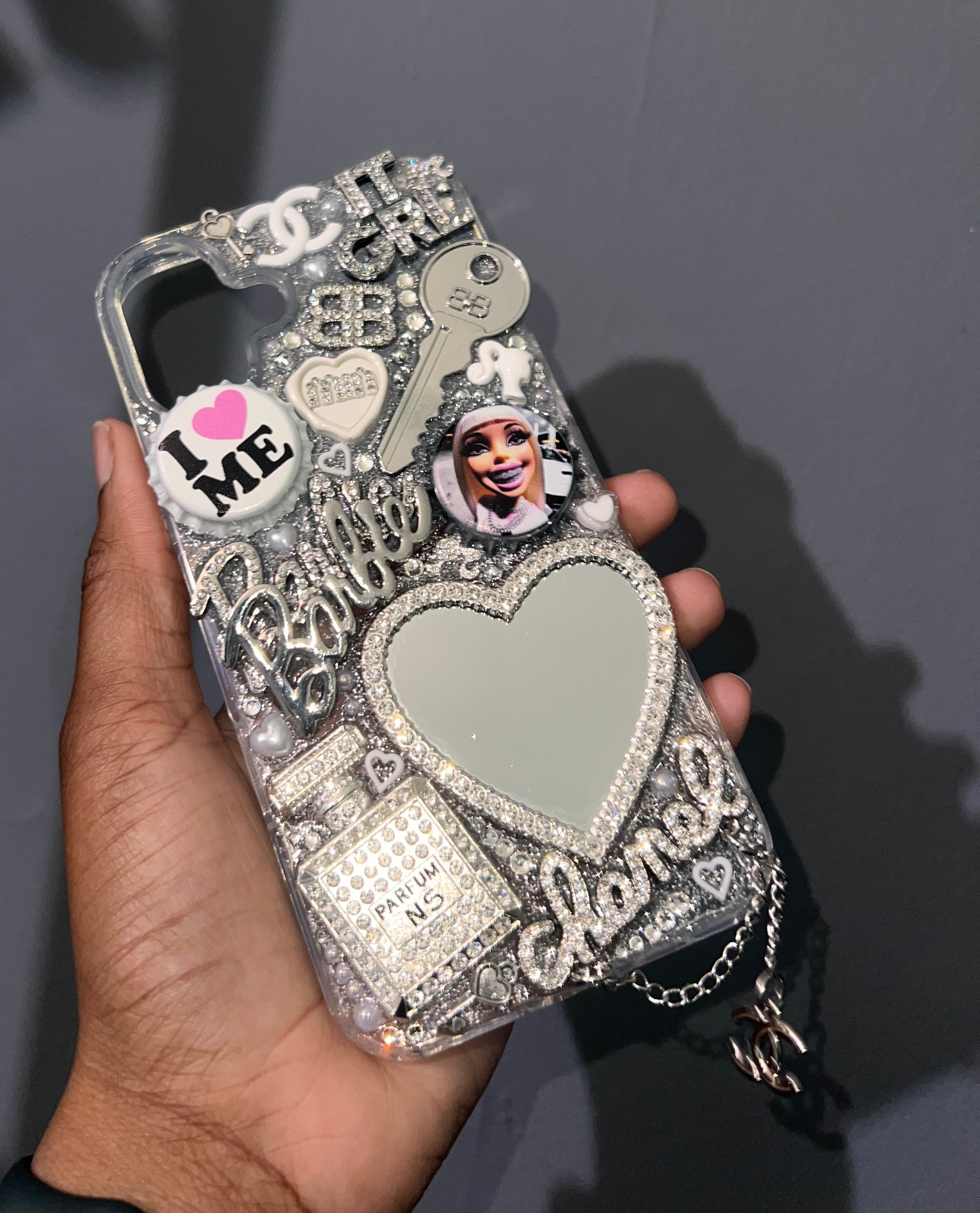 IT GRL - iPhone 16 Plus